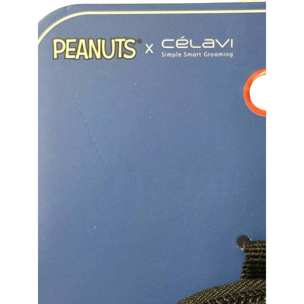 Snoopy Playing Football Small Bag Pouch 6 Piece Manicure Set Peanuts‎ x Celavi